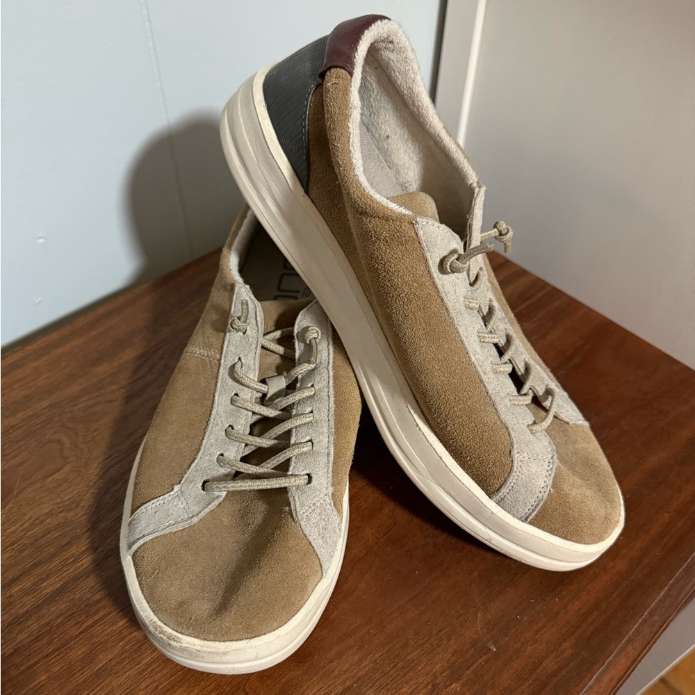 Women’s Hey Dude Karina Suede Sneakers